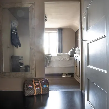 Rarebnb Bed & Breakfast